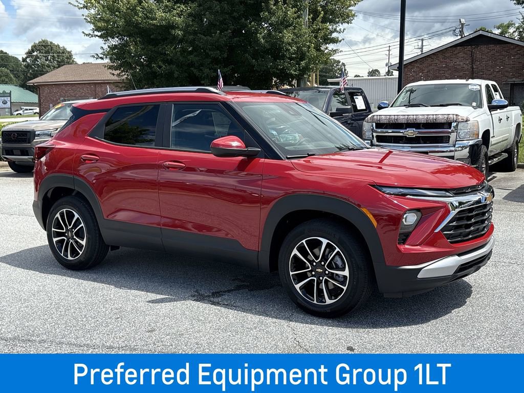 2026 Chevrolet Trailblazer LT photo 2
