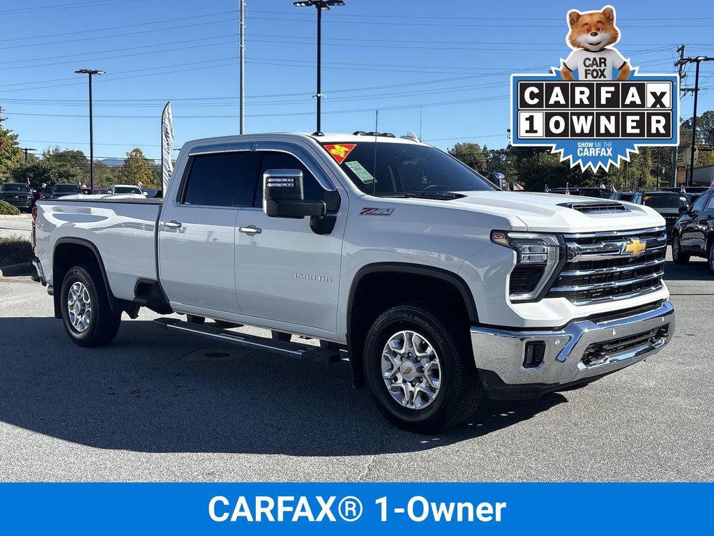 2024 Chevrolet Silverado 3500HD LTZ photo 2