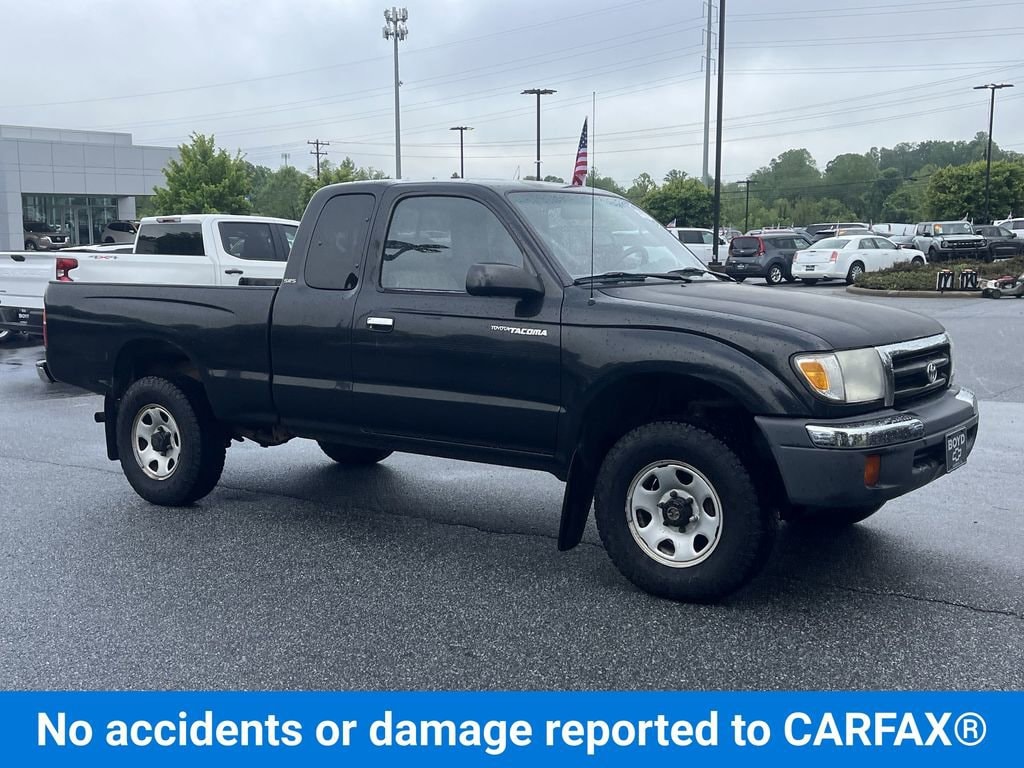 Used 2000 Toyota Tacoma Base with VIN 5TEWM72N1YZ688618 for sale in Hendersonville, NC