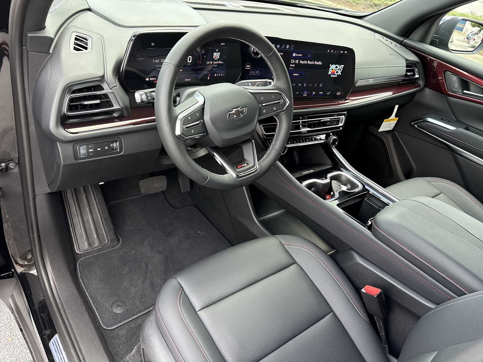 2026 Chevrolet Traverse Z71 - Photo 10