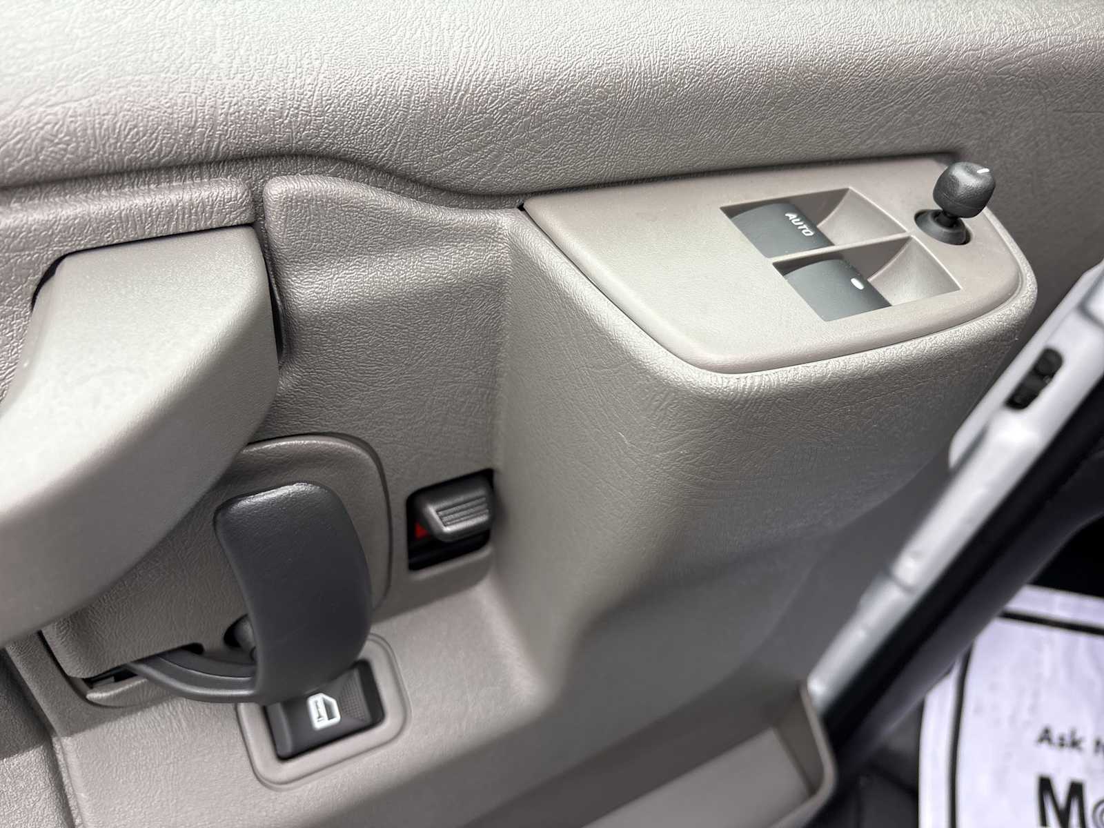 2025 Chevrolet Express Cargo Work Van - Photo 19