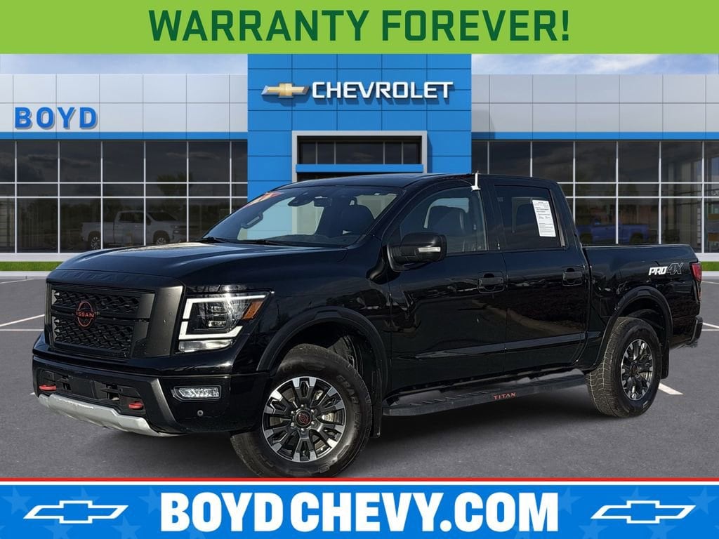 2024 Nissan Titan PRO-4X's photo