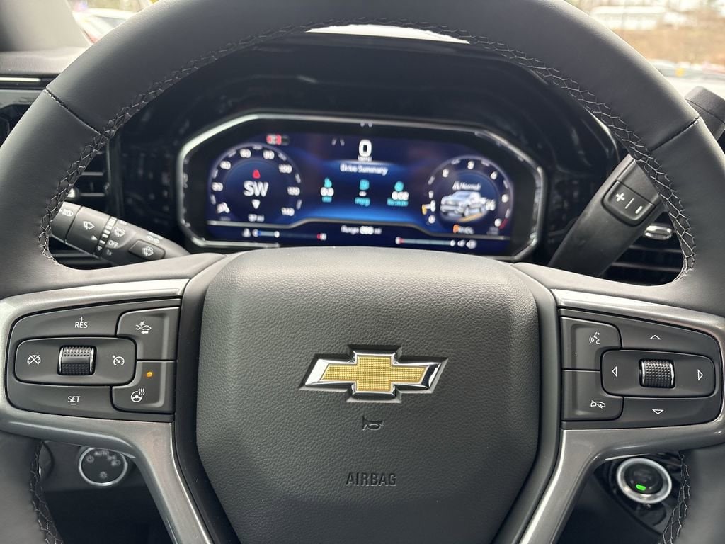 2025 Chevrolet Silverado 1500 LT - Photo 13