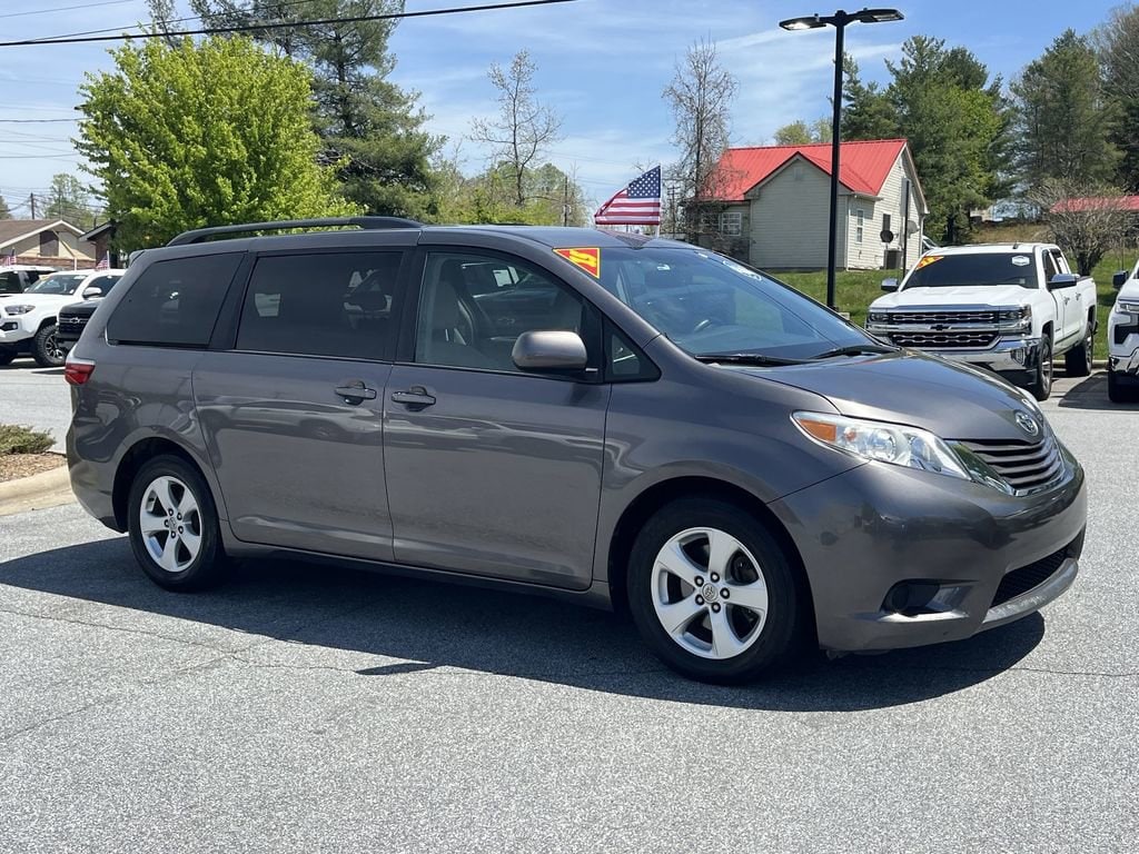Used 2015 Toyota Sienna LE with VIN 5TDKK3DC7FS588042 for sale in Hendersonville, NC