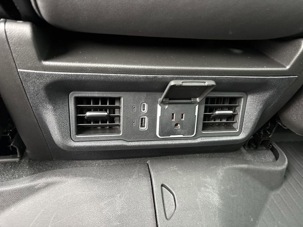2025 Chevrolet Silverado 1500 LT - Photo 23