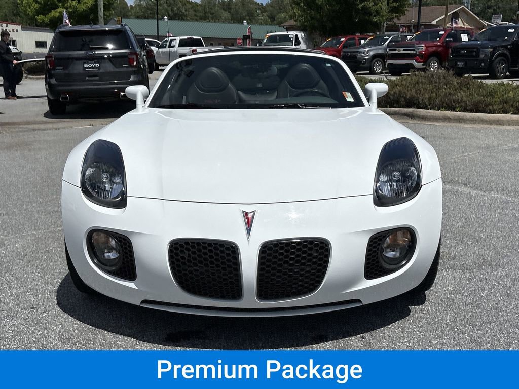 2009 Pontiac Solstice photo 3