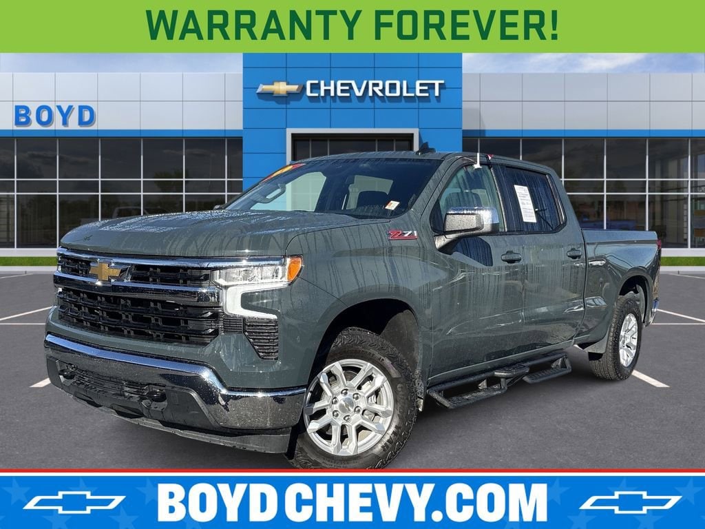 2025 Chevrolet Silverado 1500 LT's photo