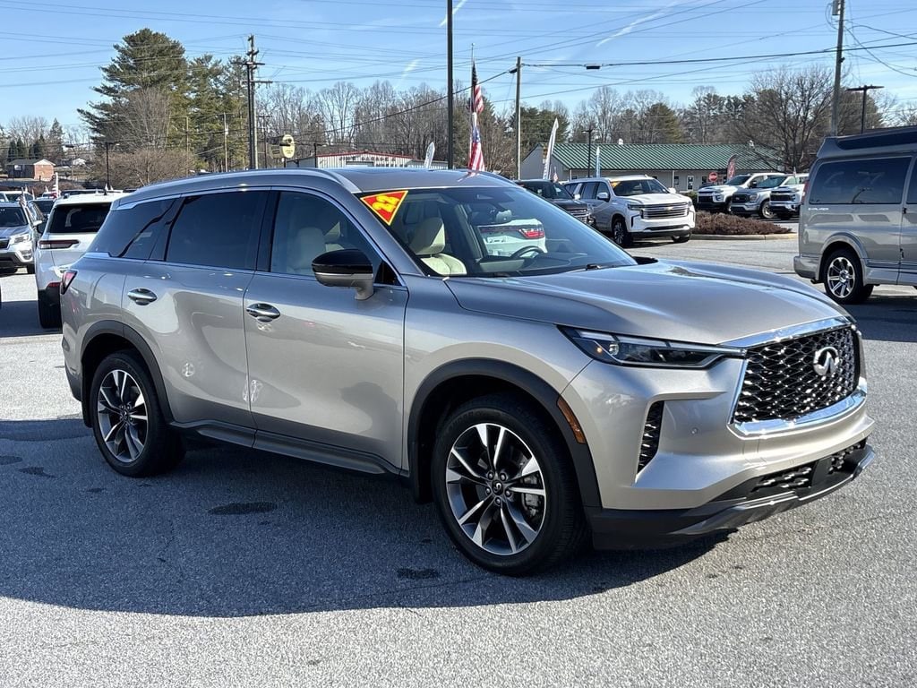 Used 2022 INFINITI QX60 Luxe AWD SUV