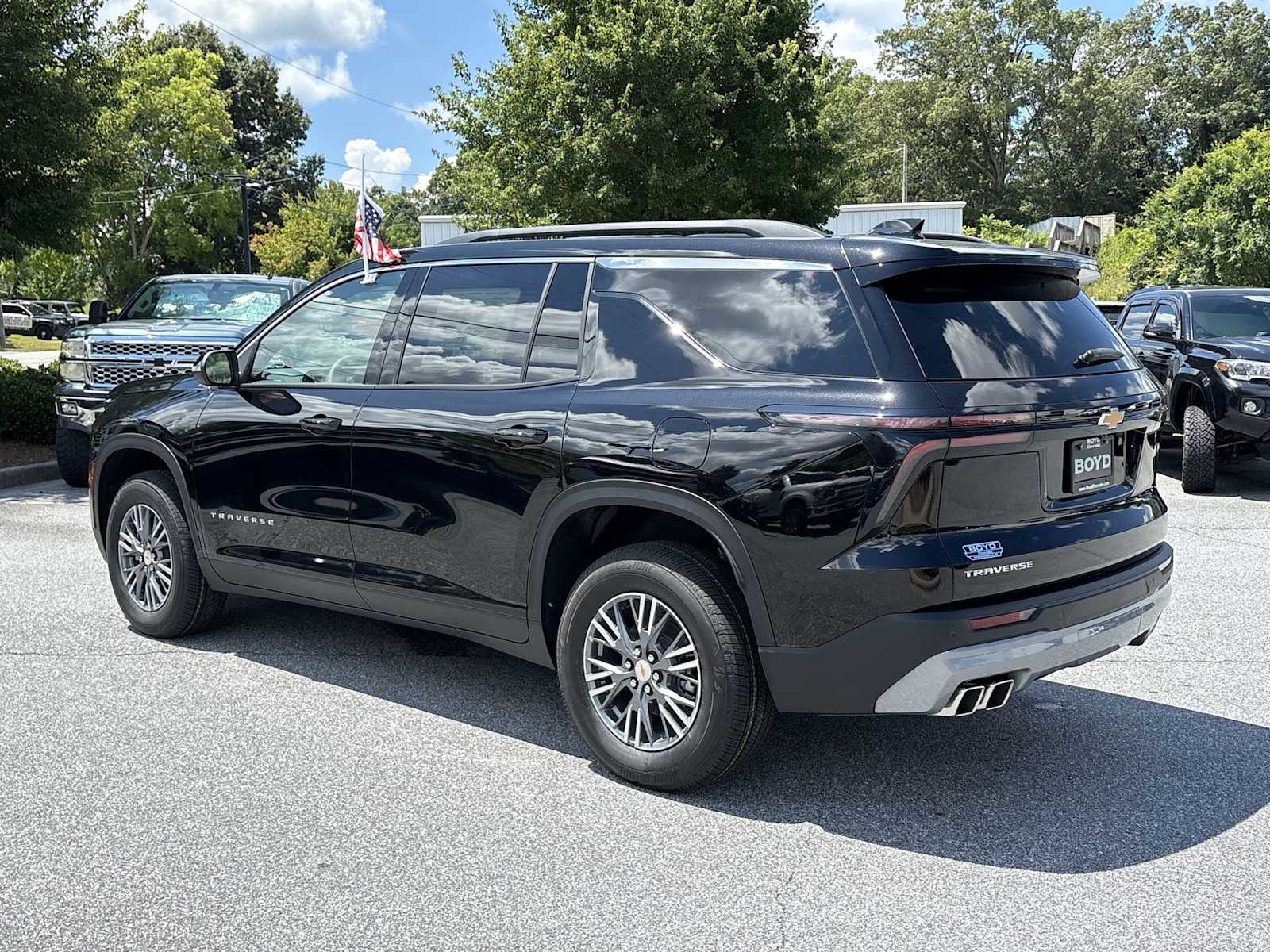 2026 Chevrolet Traverse LT - Photo 6