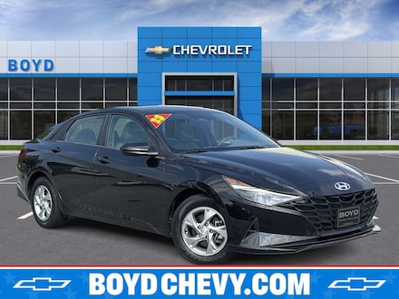 2023 Hyundai Elantra SE Sedan
