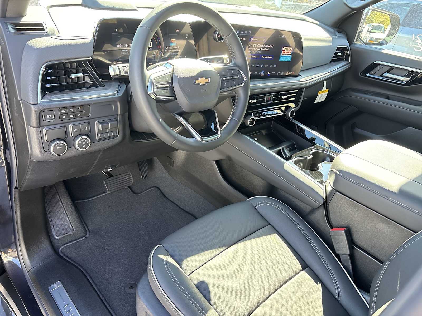 2027 Chevrolet Tahoe Premier - Photo 10