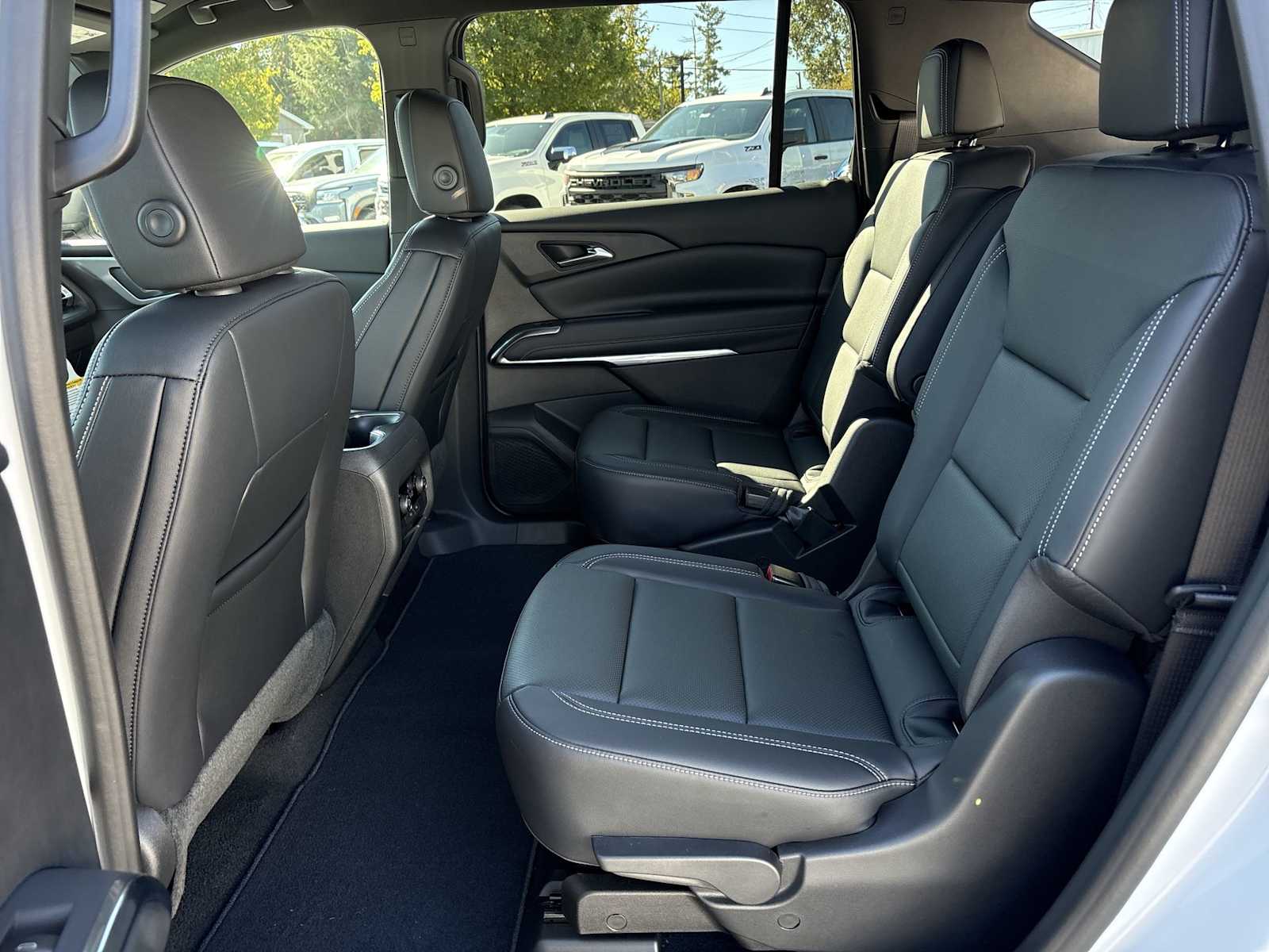 2027 Chevrolet Traverse LT - Photo 24