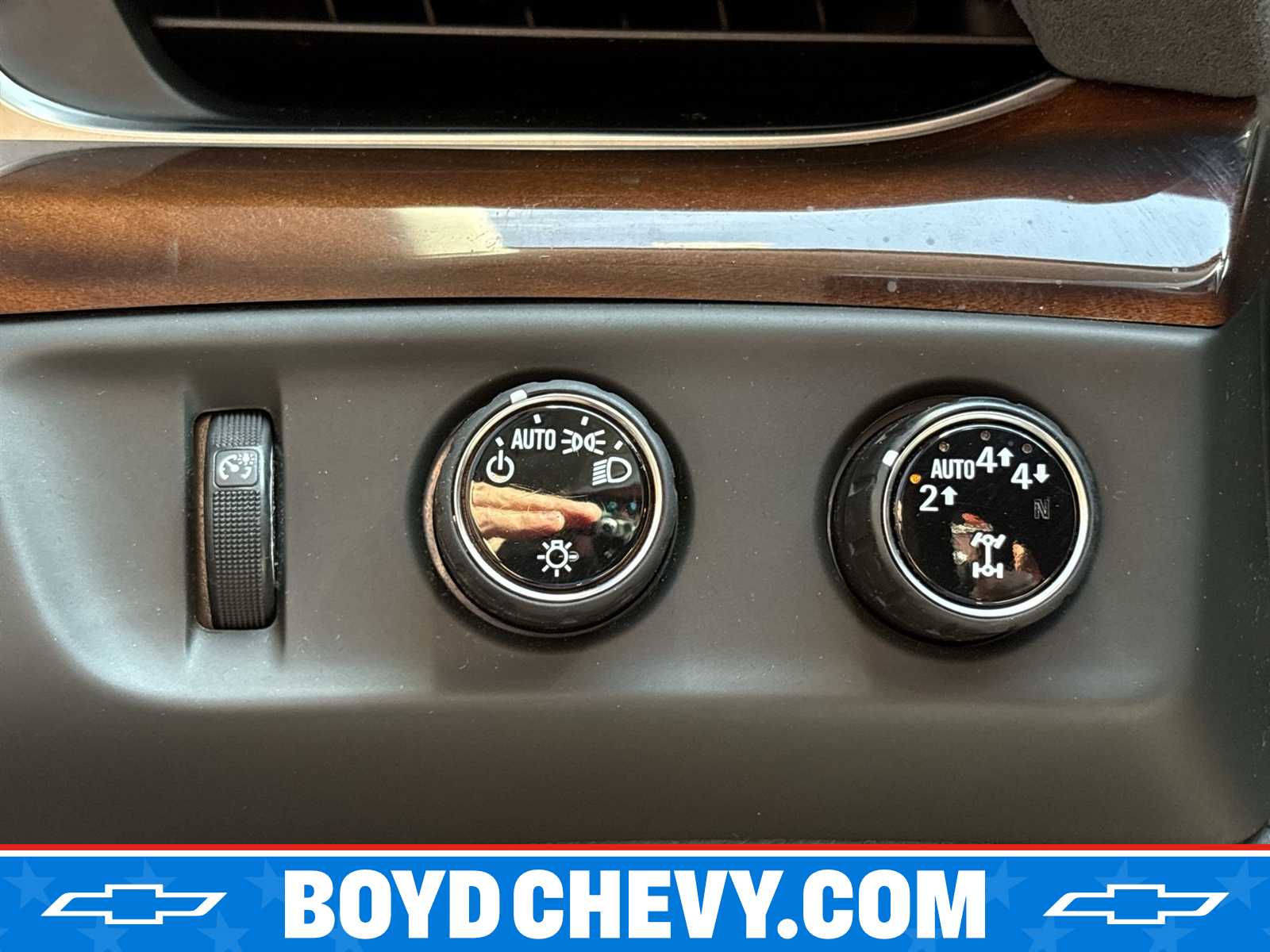 2020 Cadillac Escalade AWD Luxury's photo