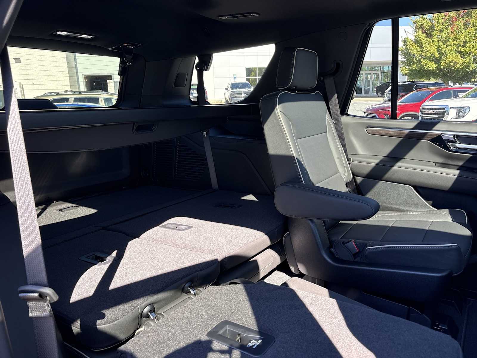 2027 Chevrolet Tahoe Premier - Photo 28
