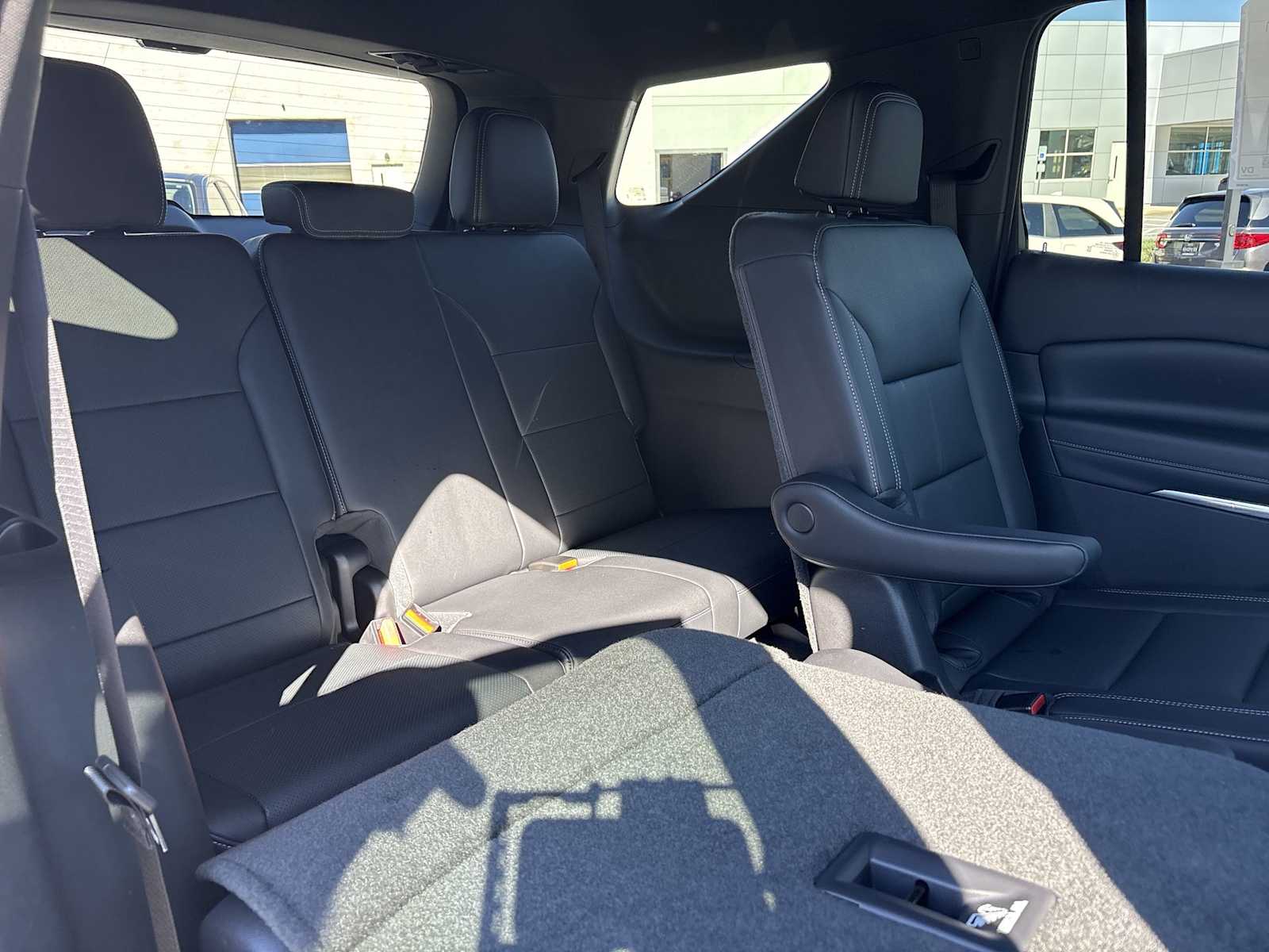 2027 Chevrolet Traverse LT - Photo 26