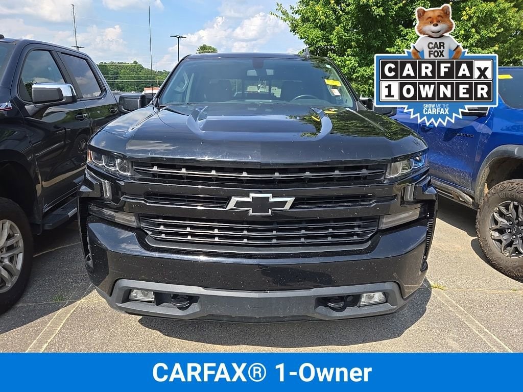 Used 2021 Chevrolet Silverado 1500 RST with VIN 1GCUYEET3MZ133878 for sale in Hendersonville, NC