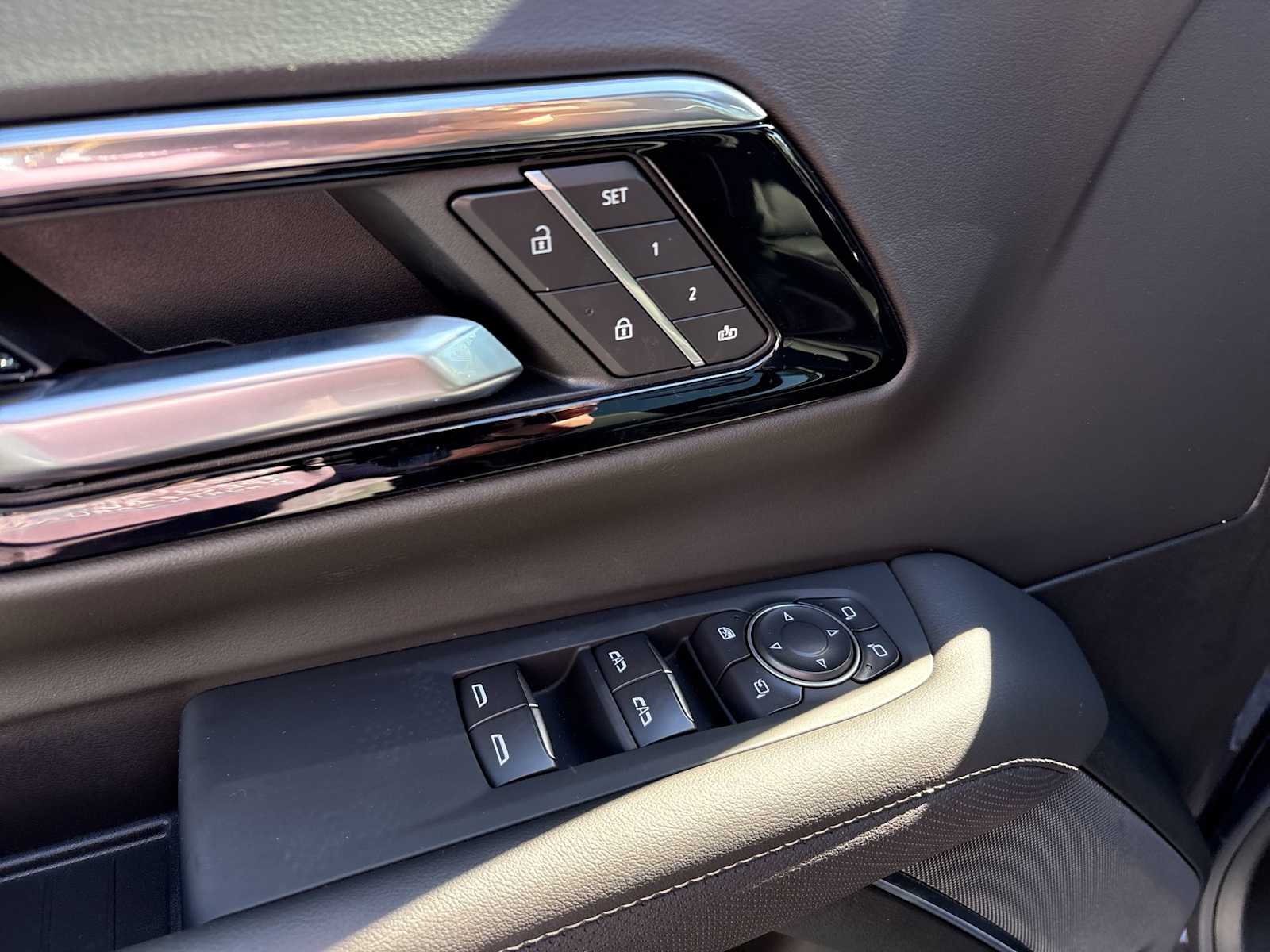 2027 Chevrolet Tahoe Premier - Photo 24