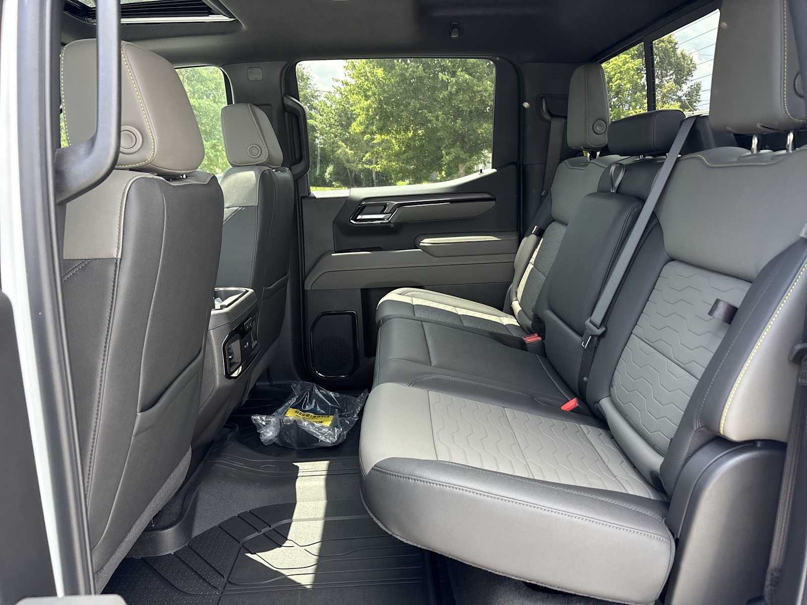 2026 Chevrolet Silverado 1500 ZR2 - Photo 26