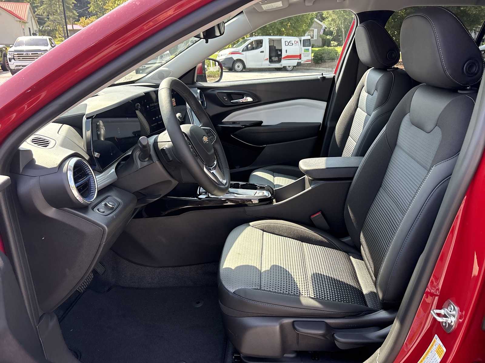 2026 Chevrolet Trax LT - Photo 17