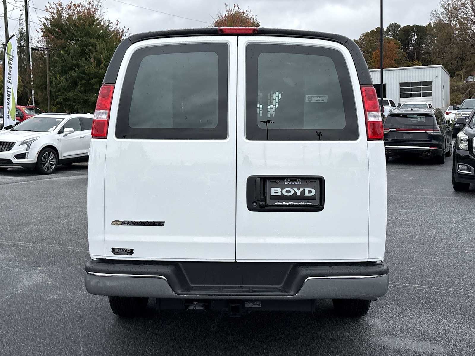 2025 Chevrolet Express Cargo Work Van - Photo 7