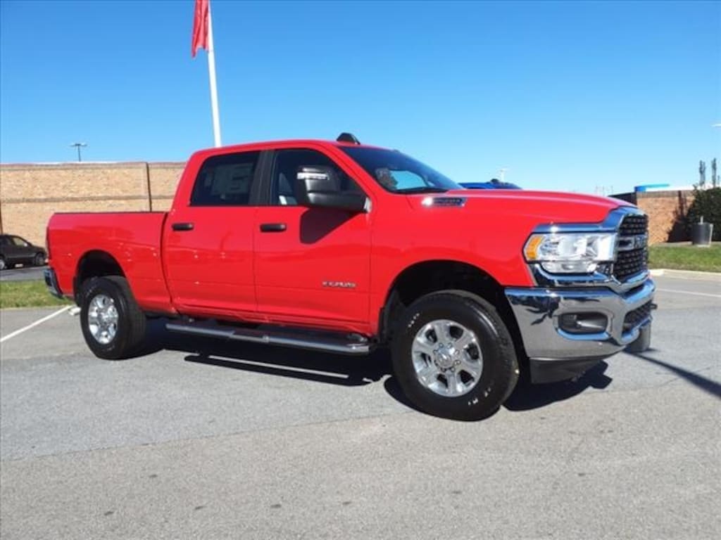 New 2024 Ram 2500 BIG HORN CREW CAB 4X4 6'4 BOX For Sale South Hill VA