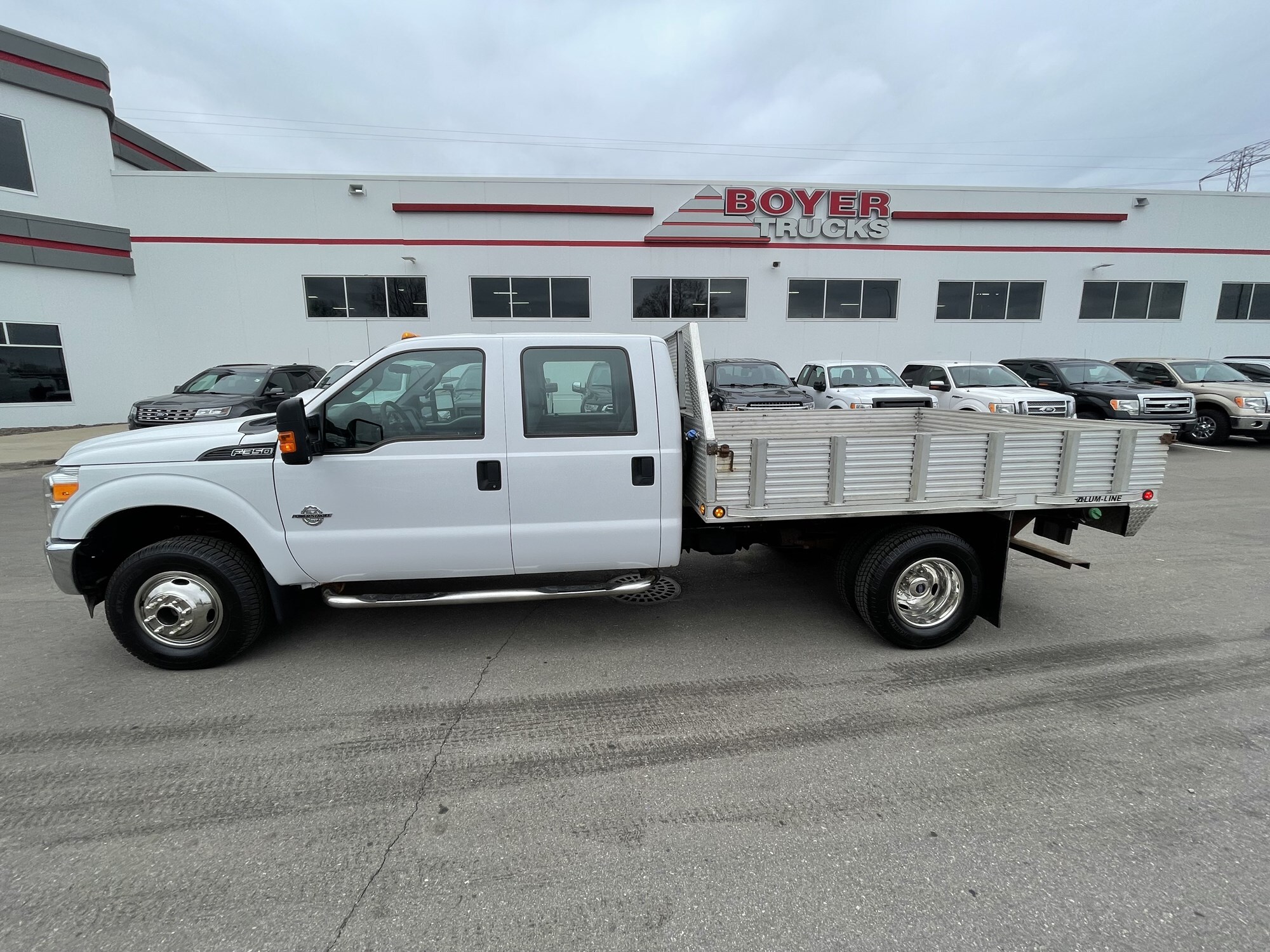 Used 2015 Ford F-350 Super Duty Chassis Cab Lariat with VIN 1FD8W3HT2FEA11865 for sale in Minneapolis, Minnesota