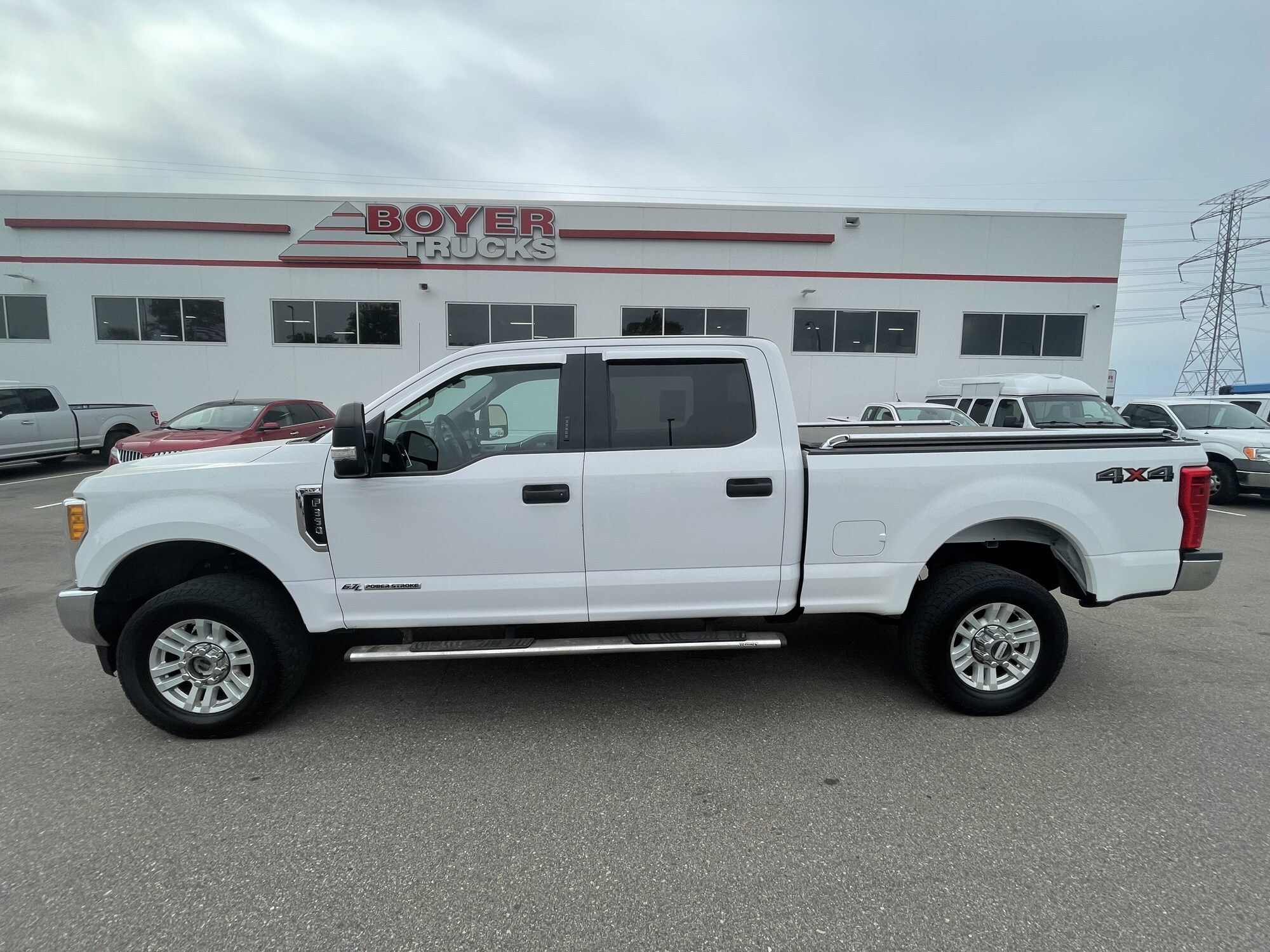 Used 2017 Ford F-350 Super Duty XLT with VIN 1FT8W3BT3HEC54939 for sale in Minneapolis, Minnesota