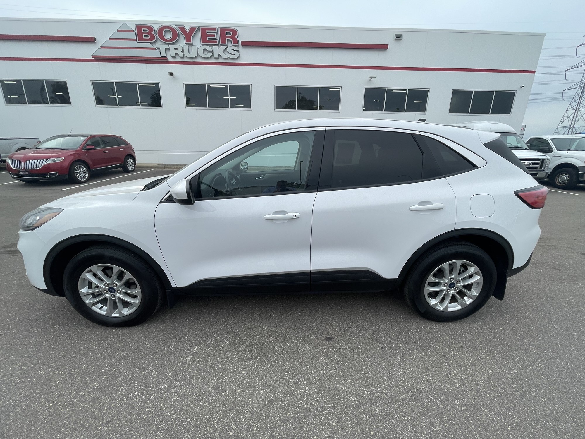 Used 2021 Ford Escape SE with VIN 1FMCU9G62MUA89967 for sale in Minneapolis, Minnesota