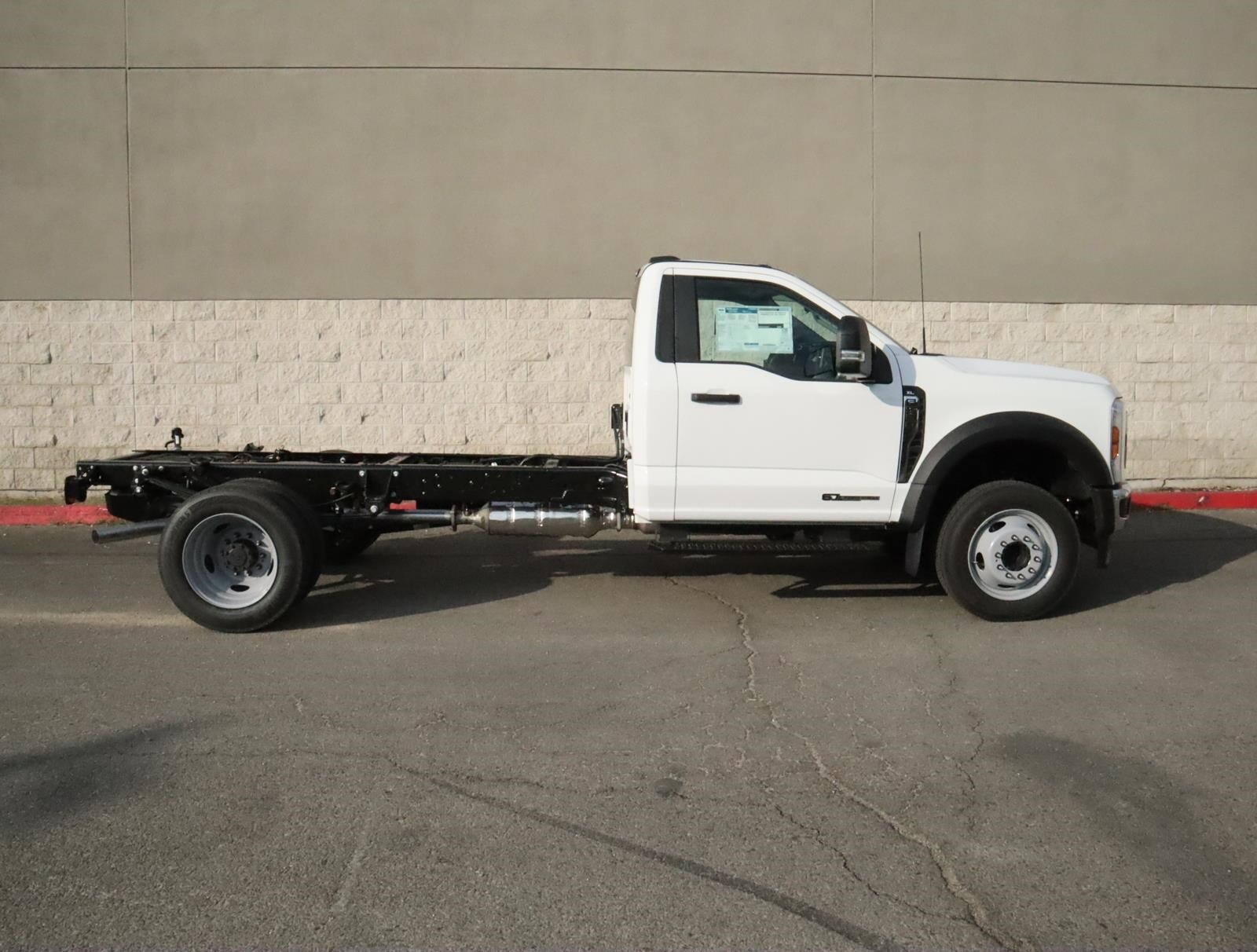 2024 Ford F-550 XL photo 2