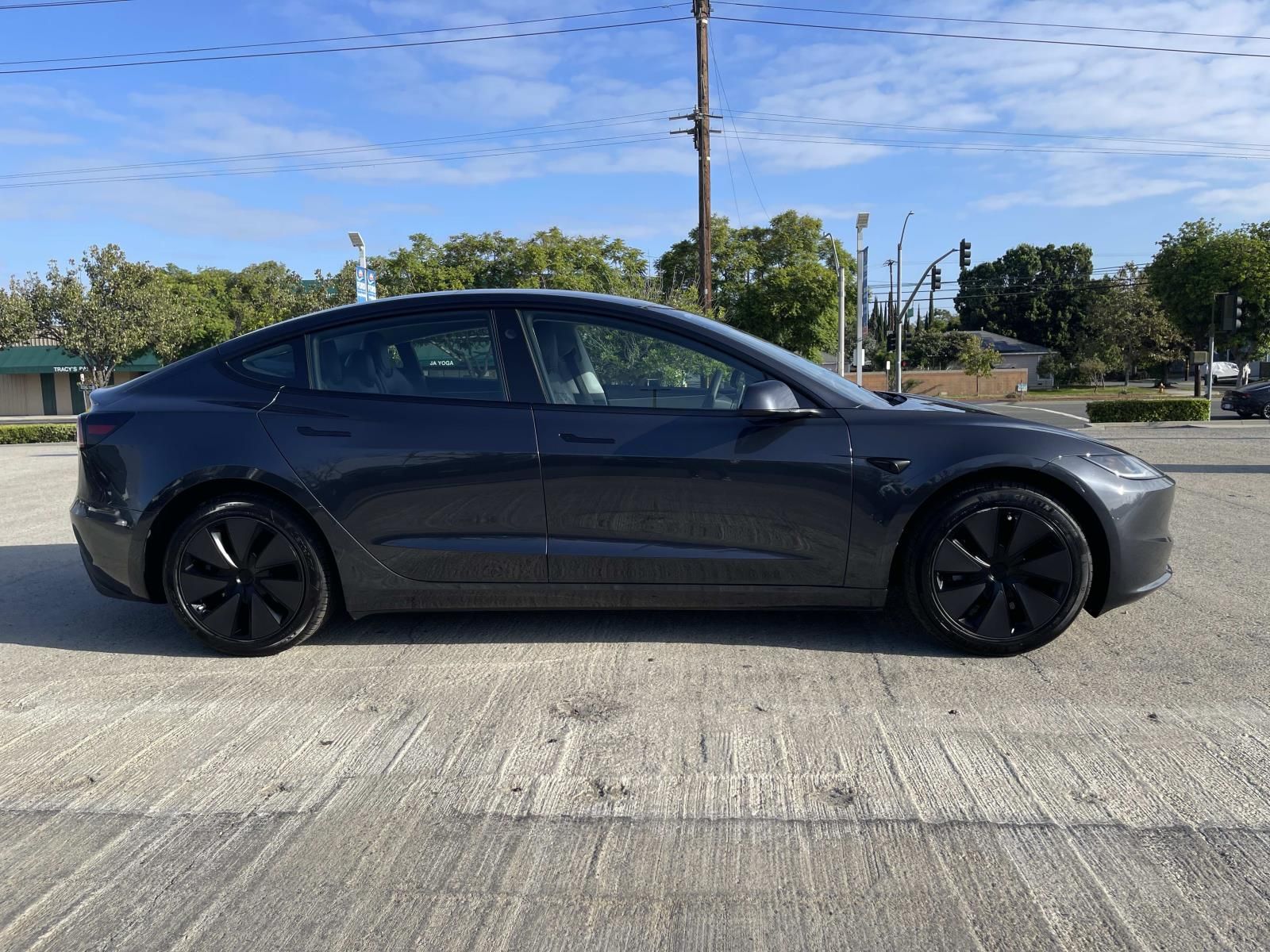 Used 2025 Tesla Model 3 Long Range with VIN 5YJ3E1EA2SF020048 for sale in Long Beach, CA