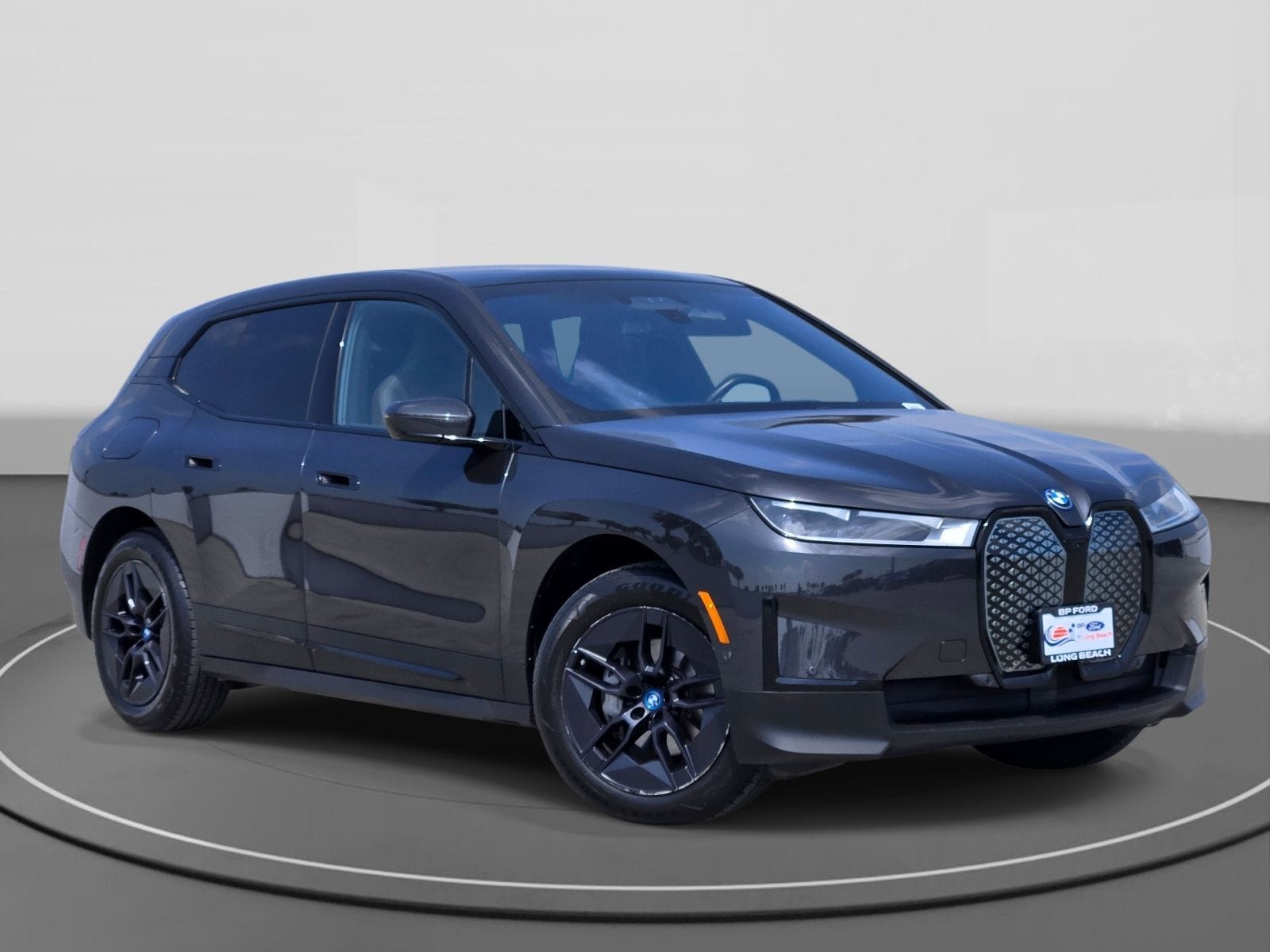 2023 BMW iX xDrive50's photo