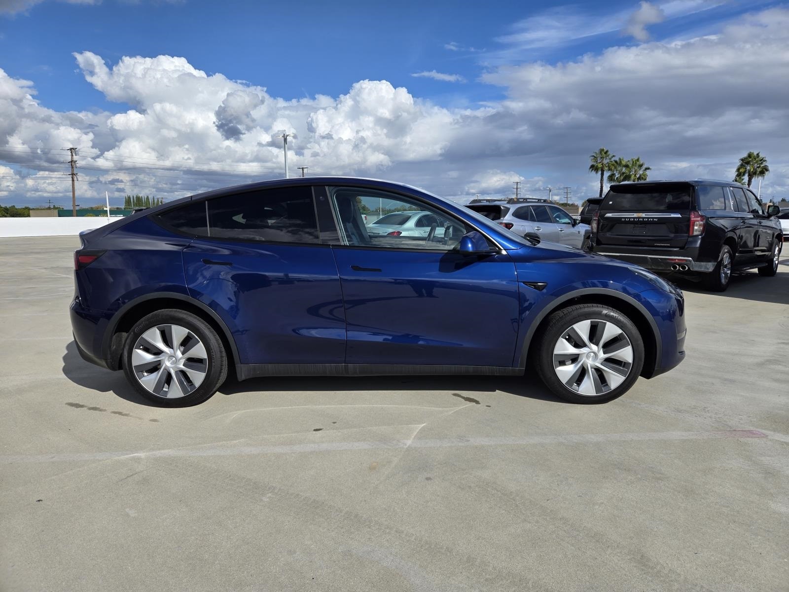 Used 2023 Tesla Model Y Long Range with VIN 7SAYGDEE1PF591304 for sale in Long Beach, CA