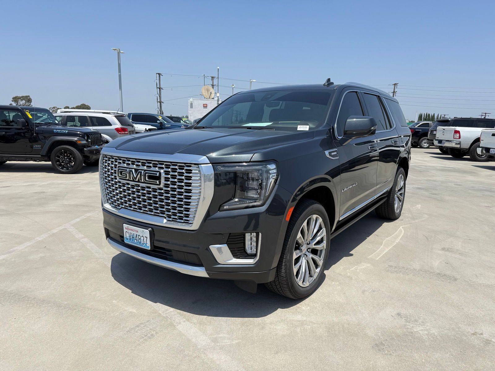 2022 GMC Yukon 4WD Denali's photo