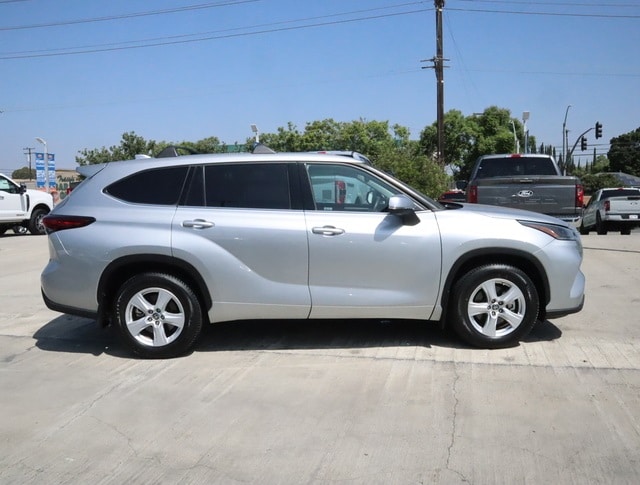 Used 2021 Toyota Highlander L with VIN 5TDCZRAH6MS058841 for sale in Long Beach, CA