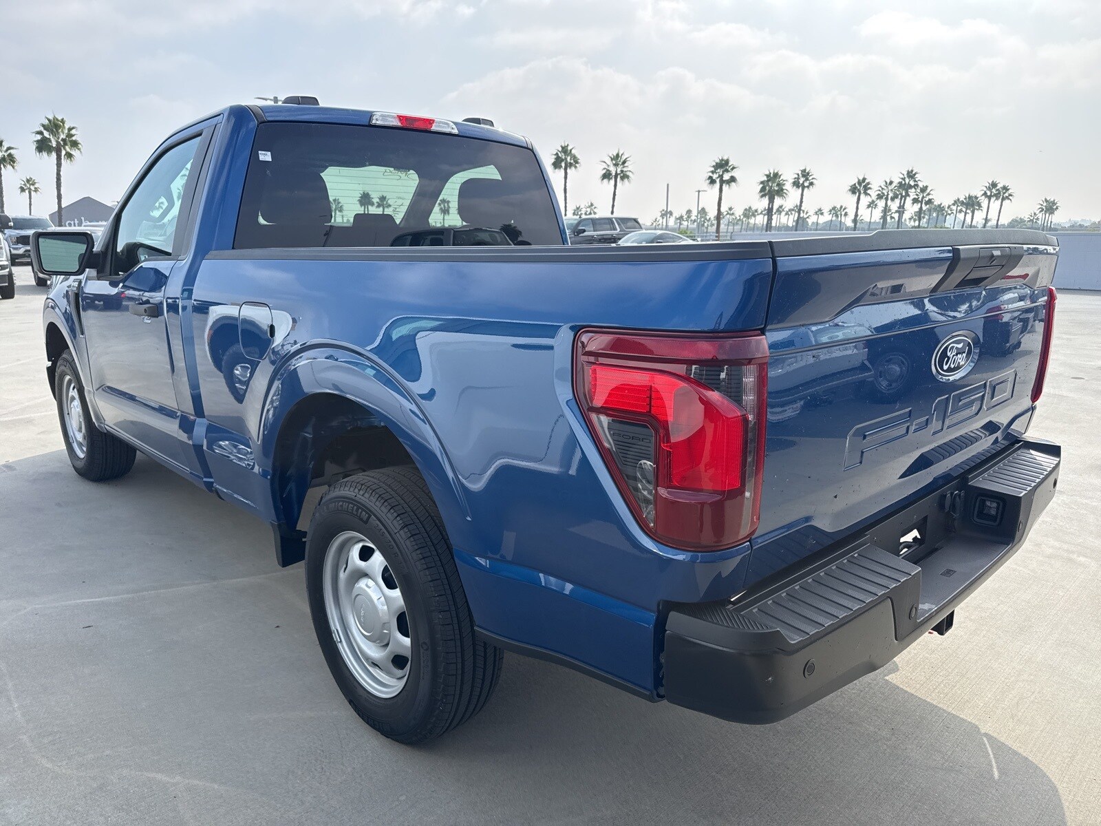 2024 Ford F-150 XL photo 2