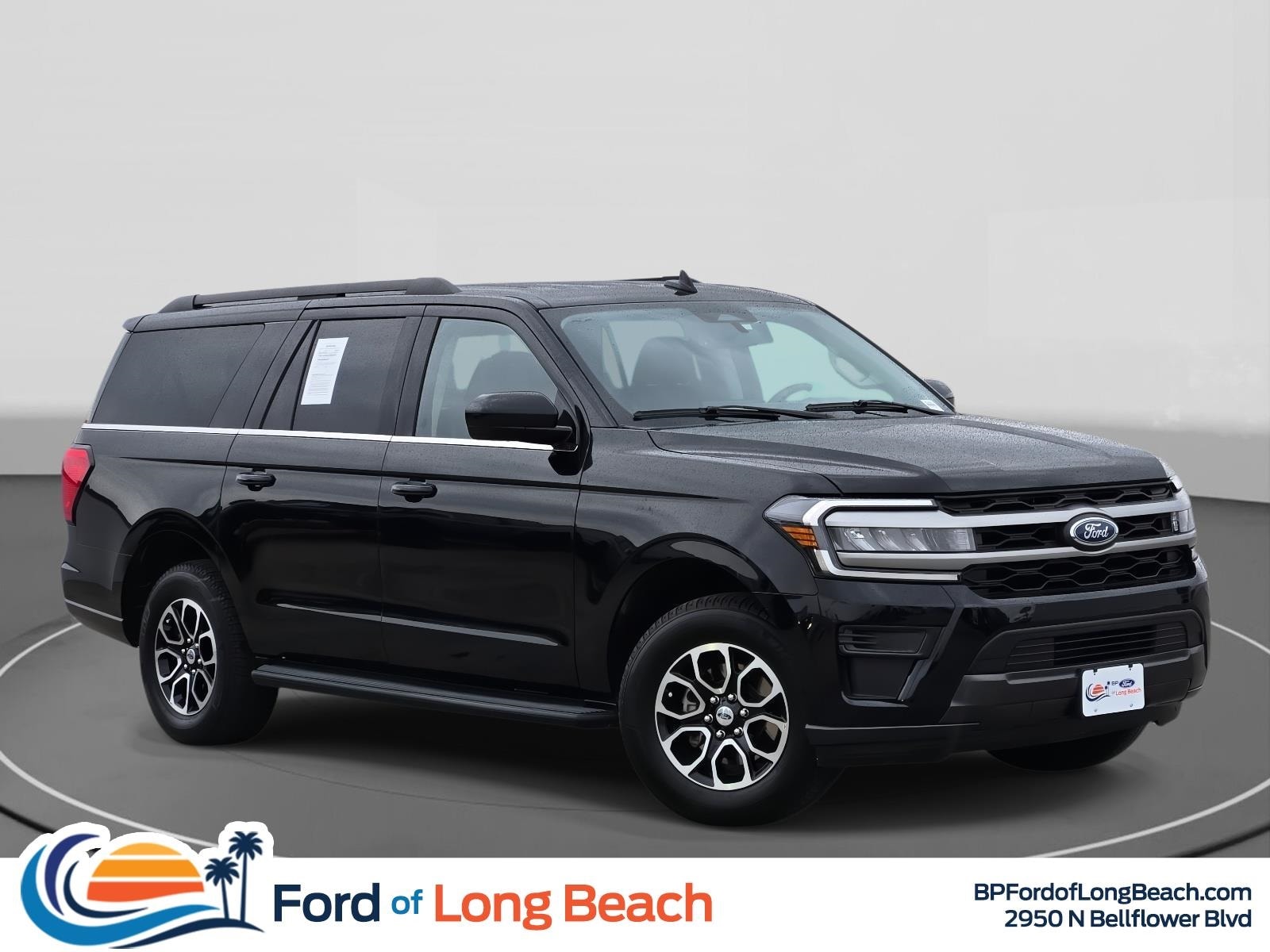 2024 Ford Expedition XLT's photo