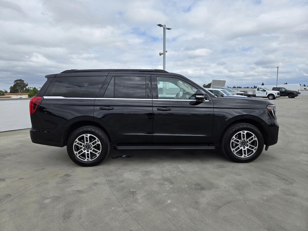 Used 2025 Ford Expedition Active SUV
