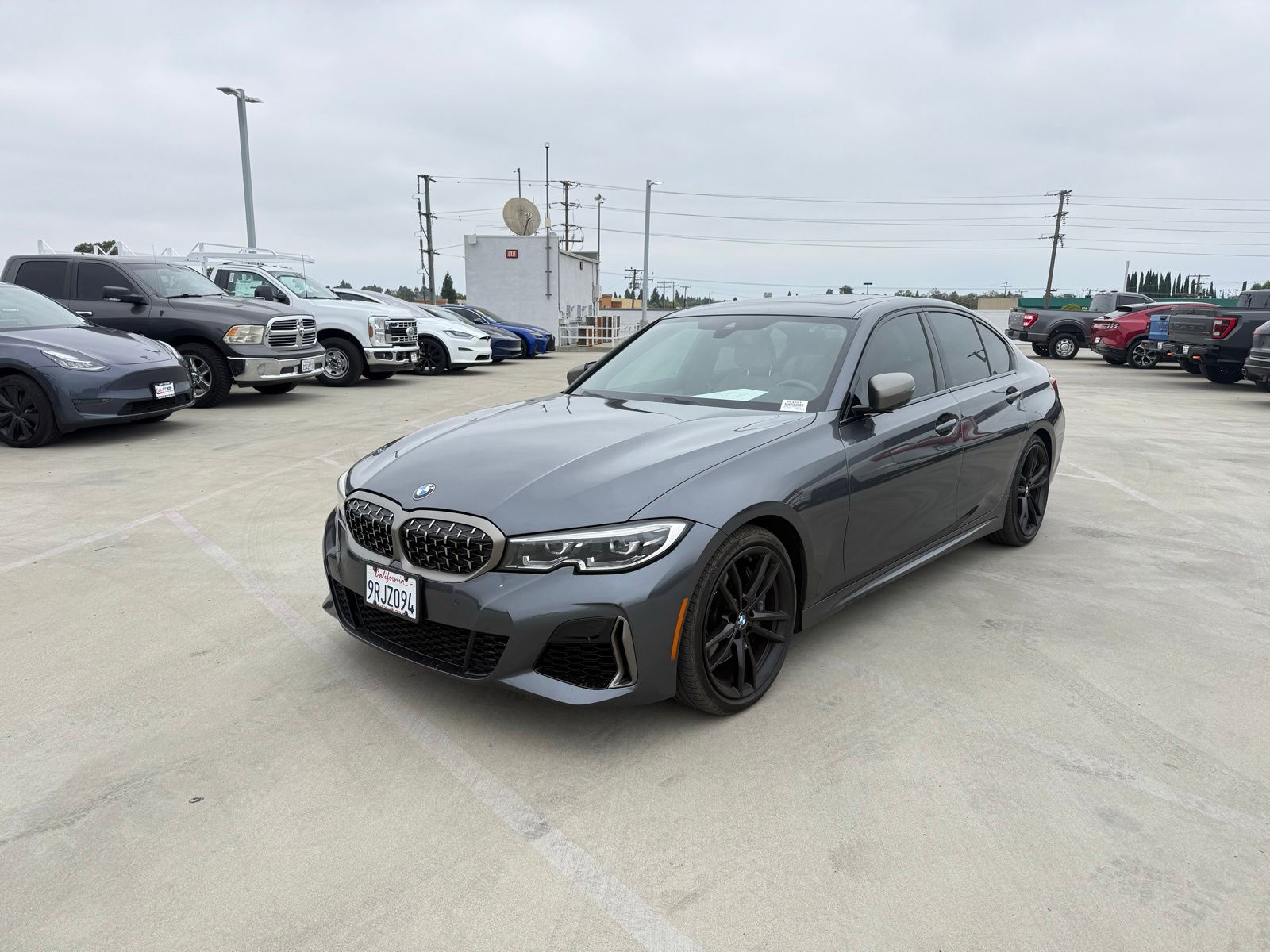 2021 BMW 3 Series's photo