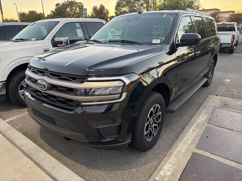 Used 2024 Ford Expedition Max XLT SUV