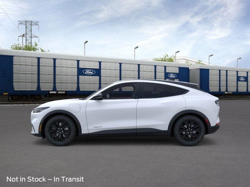 2025 Ford Mustang Mach-E Select photo 3