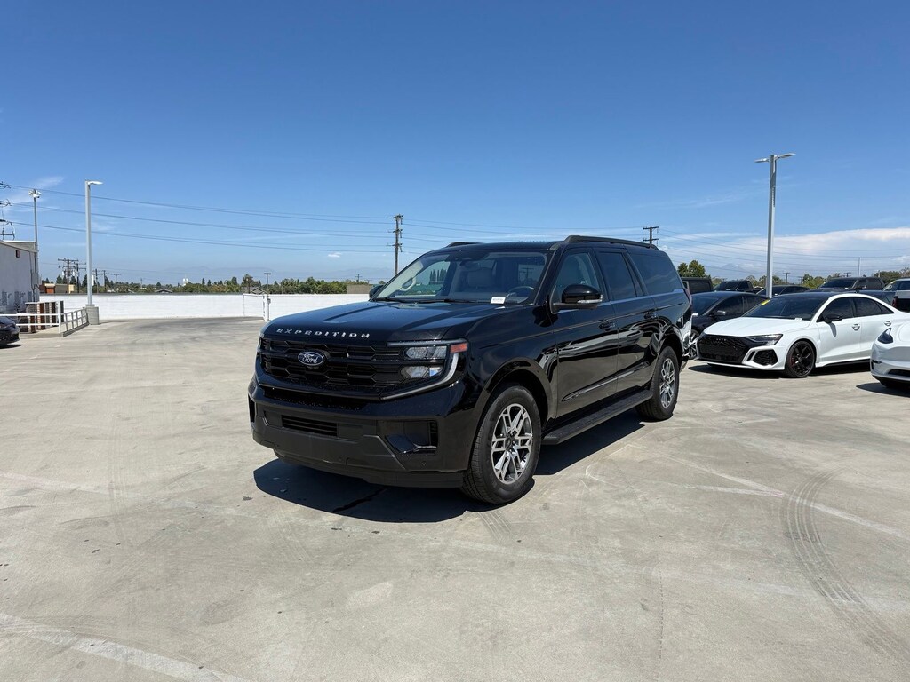 Used 2025 Ford Expedition Max Active SUV