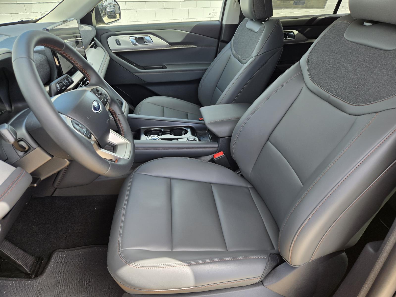 2026 Ford Explorer Active - Photo 24