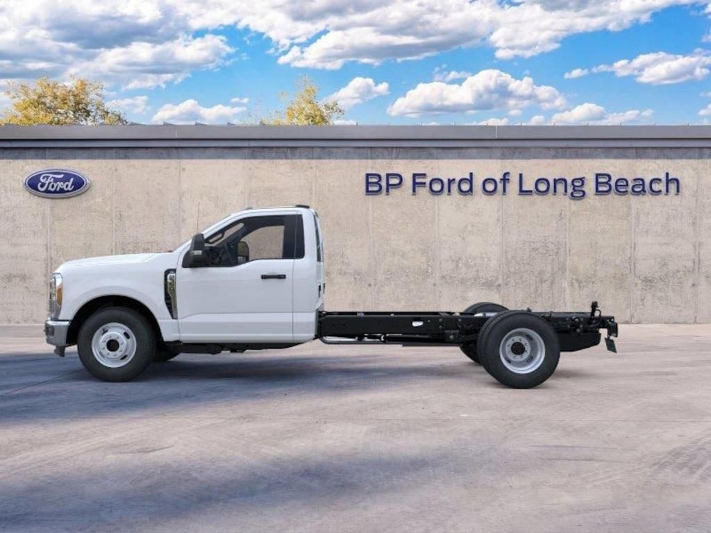 New 2026 Ford F-350SD XL Chassis