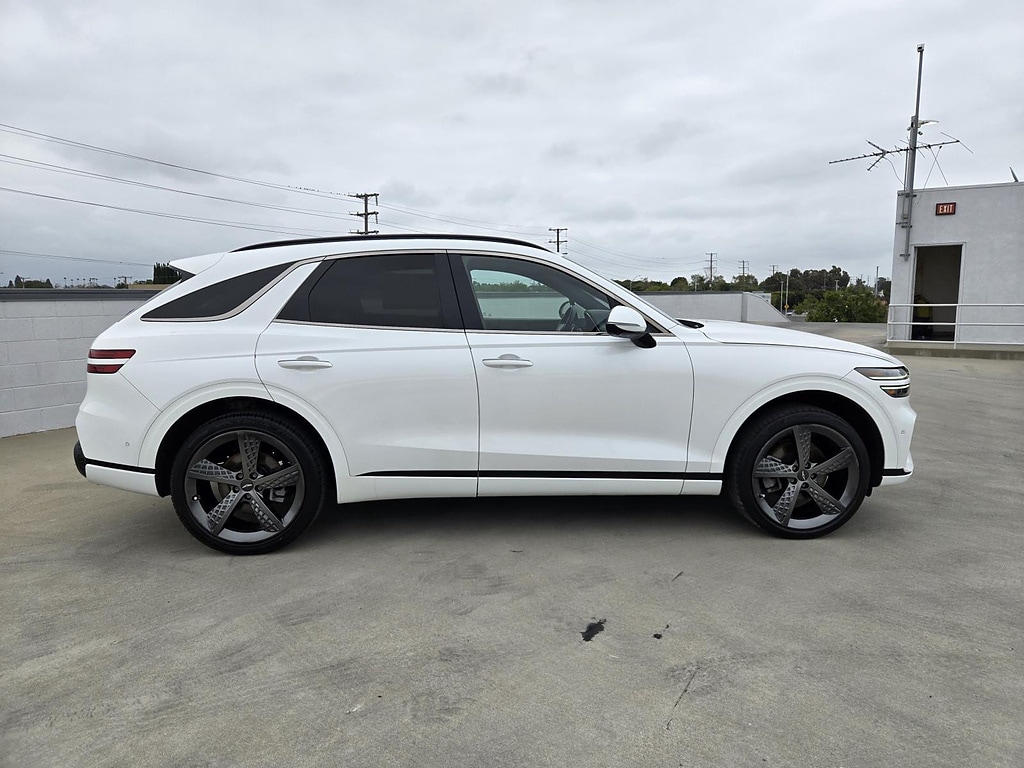 Used 2022 Genesis GV70 2.5T Standard SUV