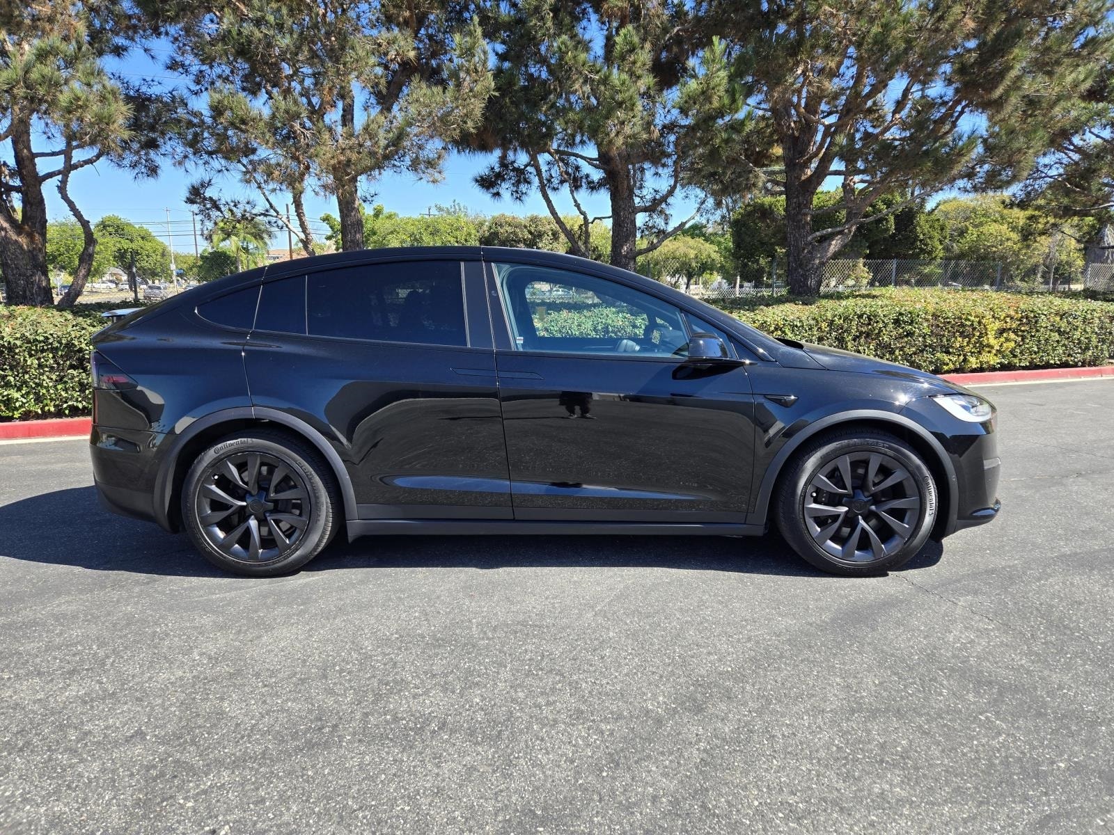 Used 2022 Tesla Model X Plaid with VIN 7SAXCBE62NF342706 for sale in Long Beach, CA
