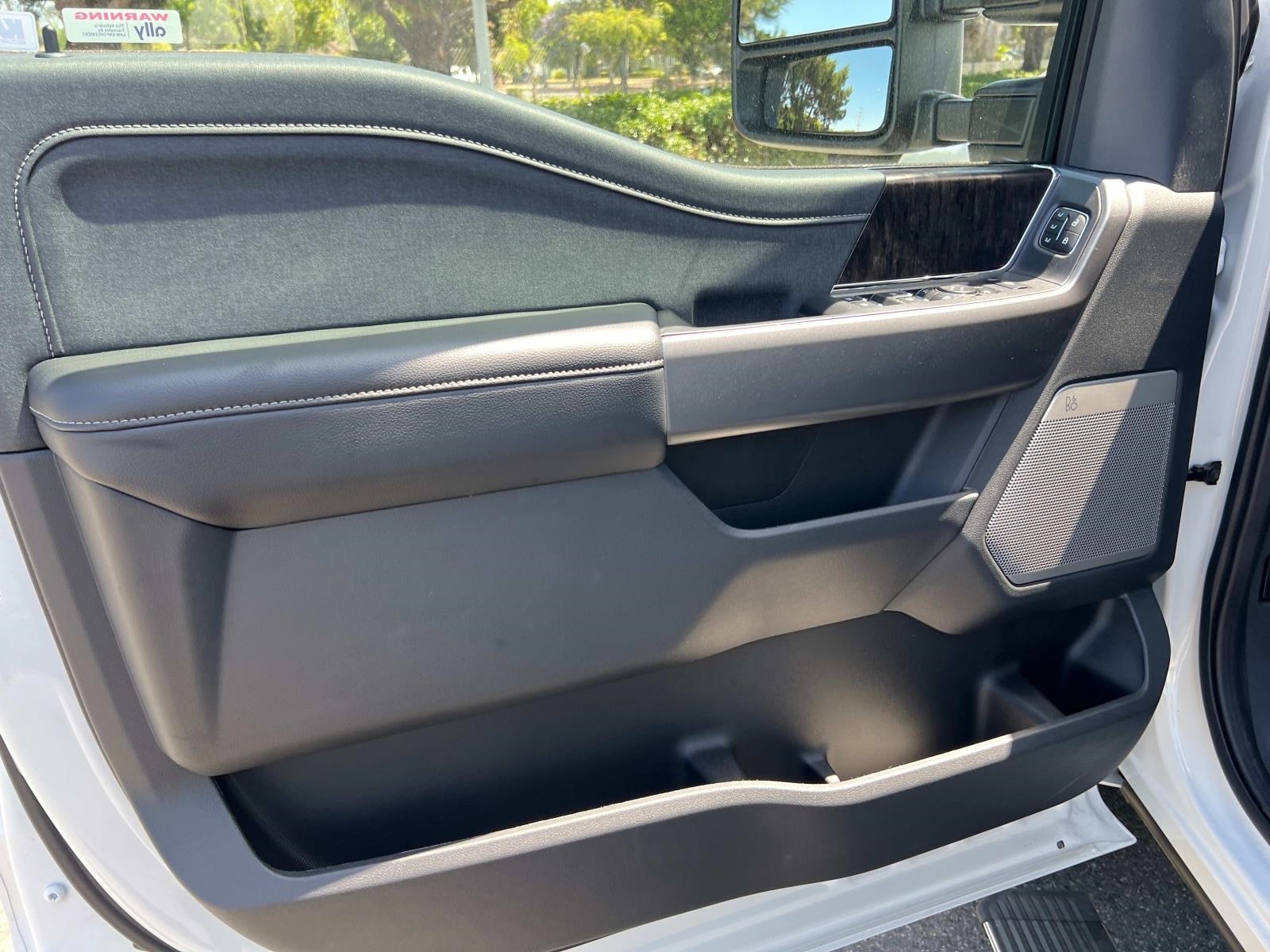2025 Ford F-250 Super Duty Lariat