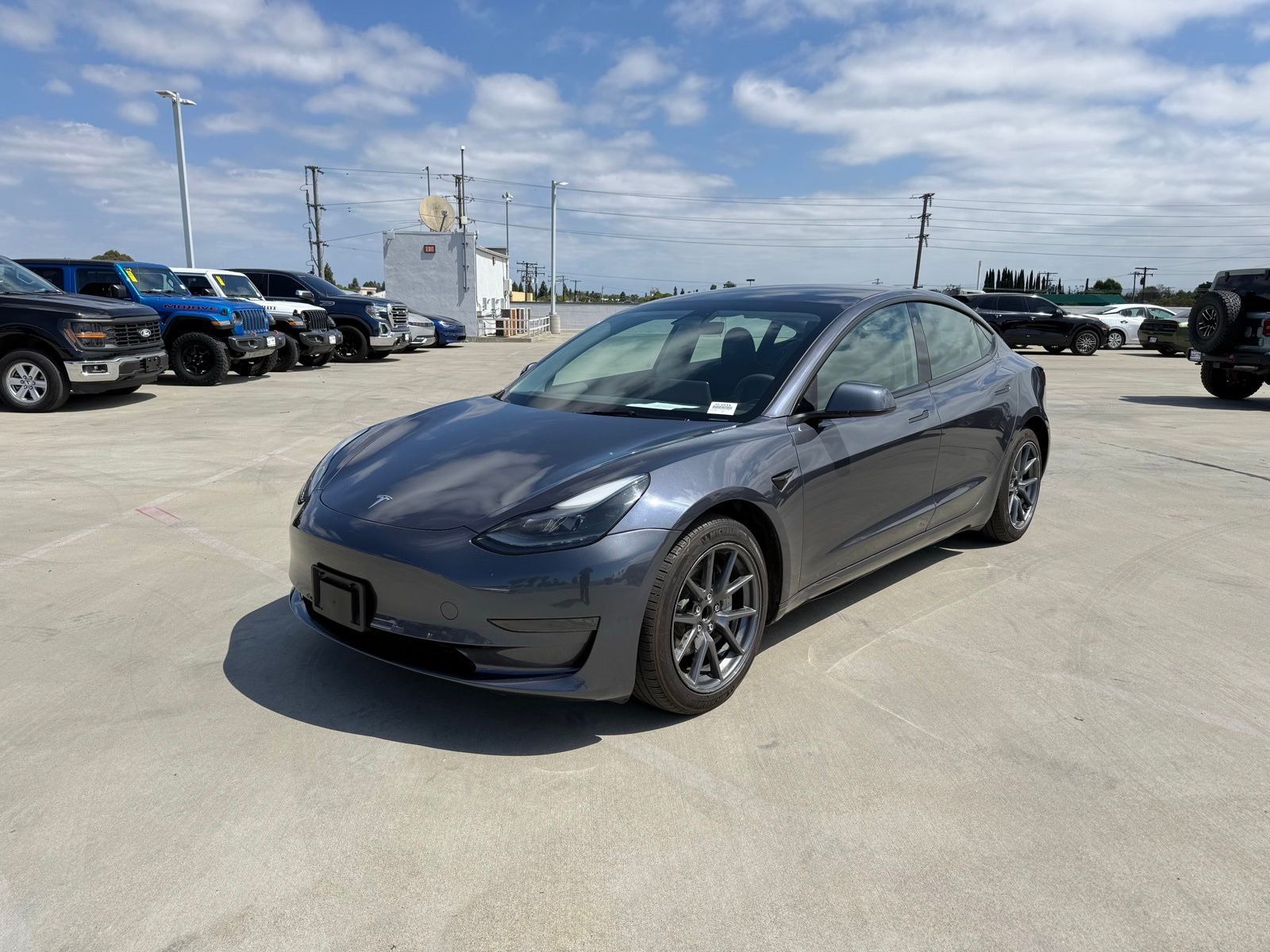 2023 Tesla Model 3 -'s photo