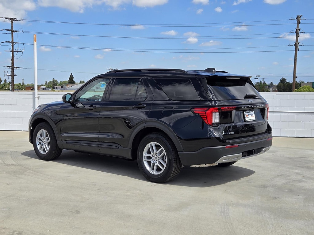 2026 Ford Explorer Active - Photo 6