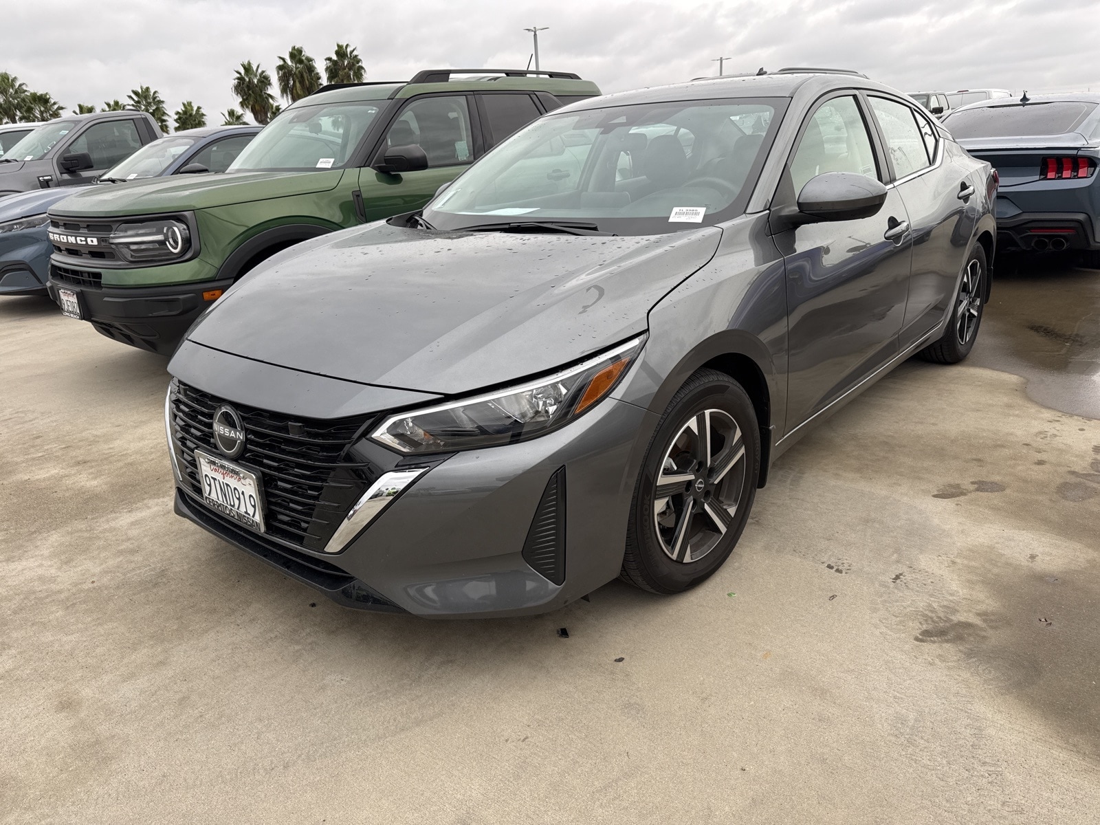 2025 Nissan Sentra SV's photo