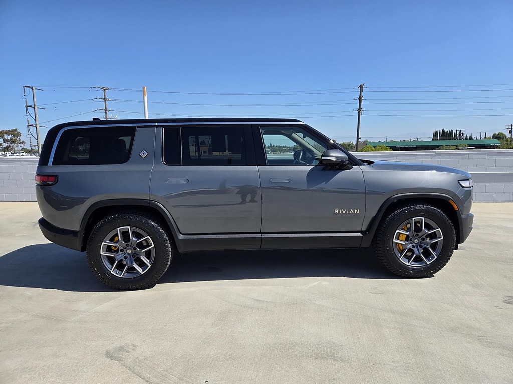 Used 2023 Rivian R1S Adventure with VIN 7PDSGABAXPN015398 for sale in Long Beach, CA